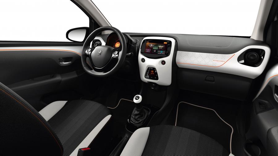  Peugeot 108 TOP Roland Garros 2015 года  (фото 8 из 11)
